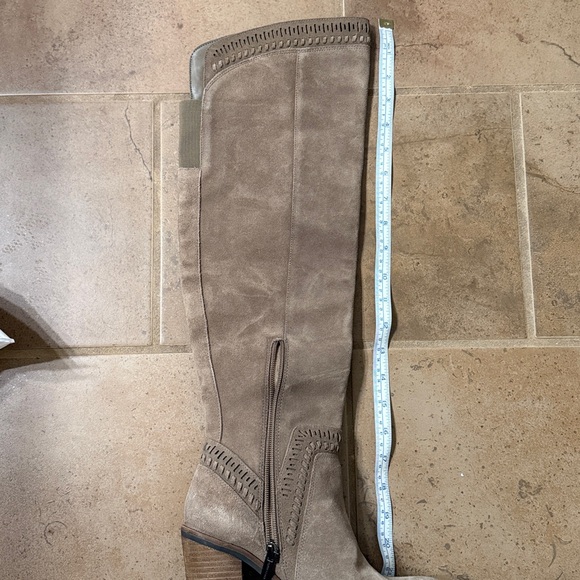 Vince Camuto Madolee boots size 7 - Picture 5 of 5